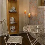 Marta 8 - House & Garden 2* Tallinn