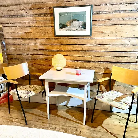 Gostinjska kuća Marta 8 - House & Garden 2*