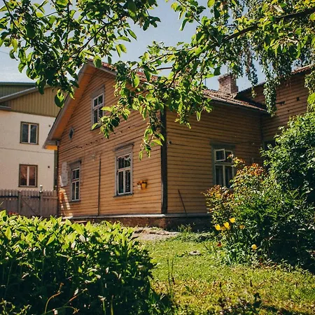 Marta 8 - Centre & Garden Gasthof