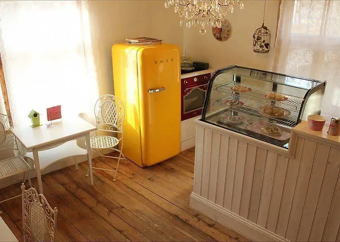 Casa de hóspedes Marta 8 - House & Garden 2*