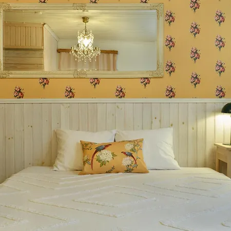 Marta 8 - House & Garden Gæstehus Tallinn