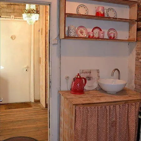 Marta 8 - House & Garden