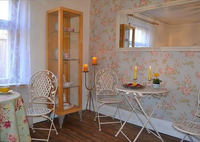 Gasthof Marta 8 - House & Garden Reval