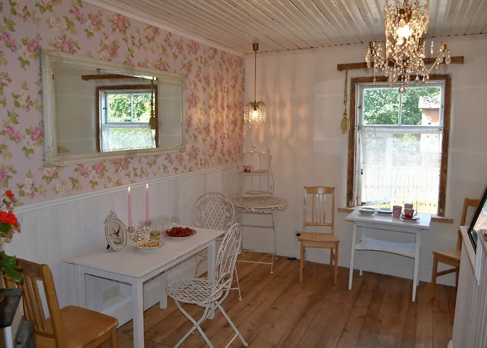 Gasthof Marta 8 - House & Garden Reval